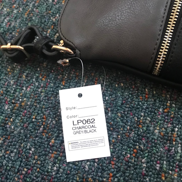 NWT Vegan Leather Color Blocked Crossbody Purse - Picture 5 of 7